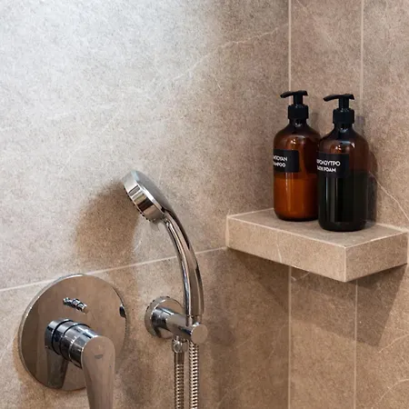 Deluxe Seaside For 6 *