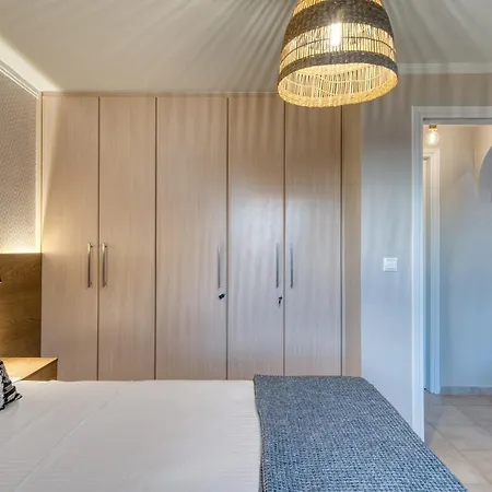 Deluxe Seaside For 6 * Kandia