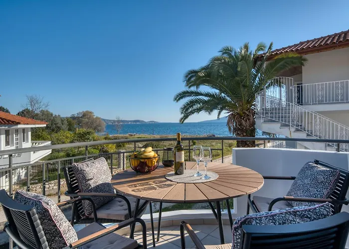 Deluxe Seaside For 6