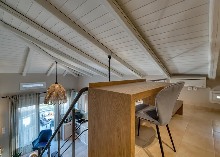 Deluxe Seaside For 6 Kandia