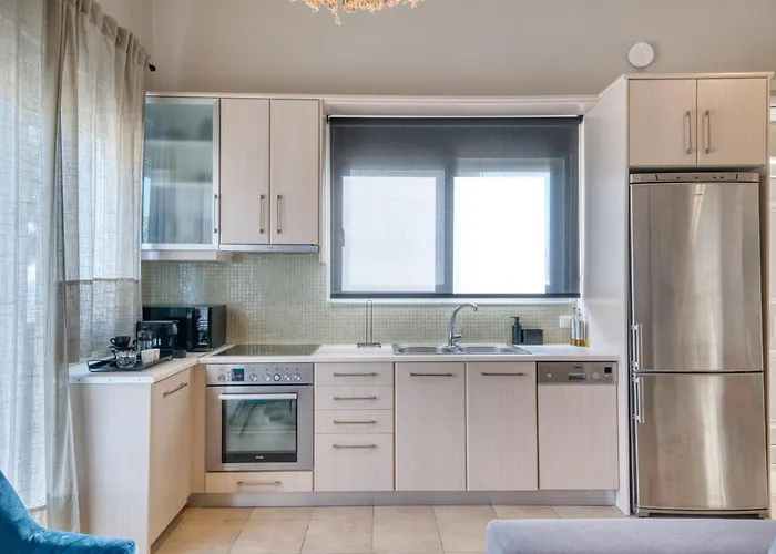 Deluxe Seaside For 6